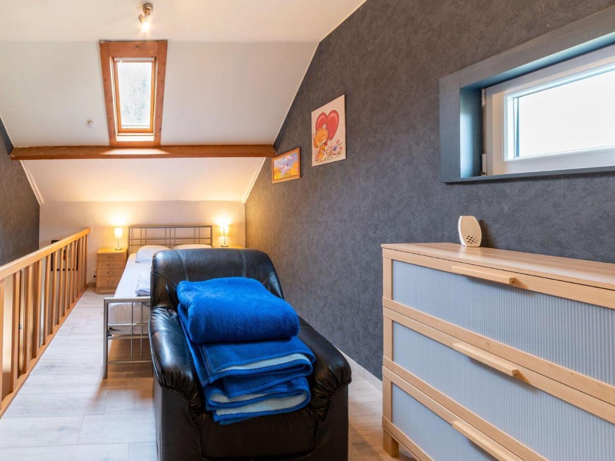 Pretty Holiday Home Near Durbuy And La Roche Erezee Exterior photo