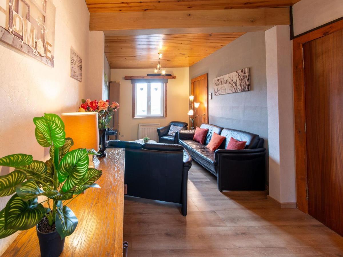Pretty Holiday Home Near Durbuy And La Roche Erezee Exterior photo